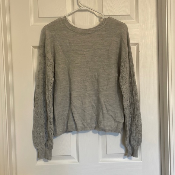 Light sweater - Picture 1 of 2